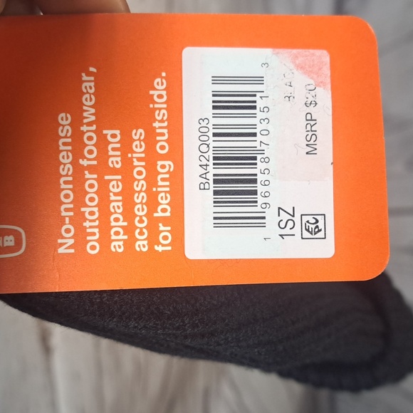 Brass Outdoor Women's Logo Stretched Knit Beanie-Black - Picture 3 of 3